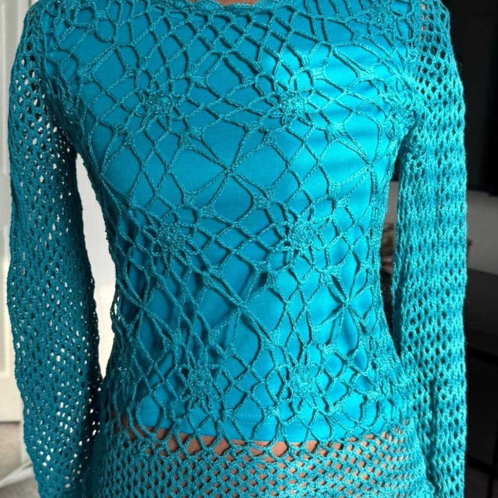 Amy Byer Vintage Crochet Beaded Long Sleeve Top - Picture 3 of 4